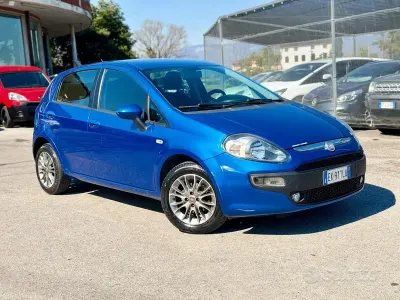 Usata Fiat Punto Evo 77 CV (56 kW) 2011 Blu Utilitaria