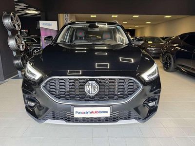 Usata MG ZS Luxury 106 CV (77 kW) 2025 Argento SUV