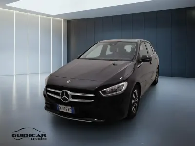 Usata Mercedes B180 116 CV (85 kW) 2022 Nero Utilitaria