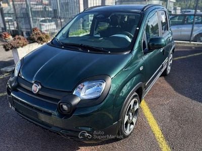 Usata Fiat Panda Cross Cross 70 CV (51 kW) 2025 Verde Utilitaria