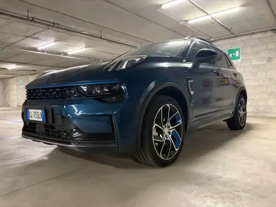 Usata Lynk & Co 01 179 CV (131 kW) 2022 Blu/azzurro SUV
