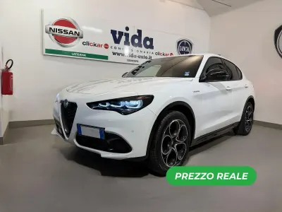 Usata Alfa Romeo Stelvio Veloce 209 CV (153 kW) 2024 Bianco SUV