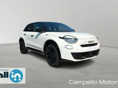 Nuova Fiat 600 Sport 136 CV (100 kW) 2026 Bianco gelato / nero SUV