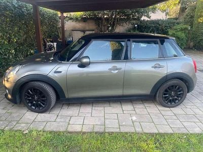 Usata Mini One D Business 95 CV (69 kW) 2017 Oro Utilitaria
