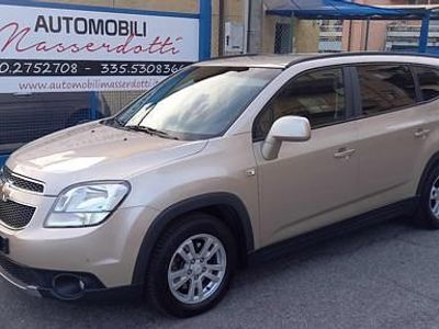 Usata Chevrolet Orlando LT 141 CV (103 kW) 2013 Champagne metallizzato Monovolume