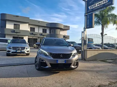 Usata Peugeot 3008 Allure 120 CV (88 kW) 2017 Grigio SUV