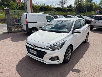 Usata Hyundai i20 73 CV (53 kW) 2019 Bianco Utilitaria