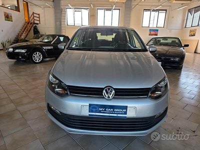 Usata VW Polo Trendline 75 CV (55 kW) 2017 Grigio Berlina