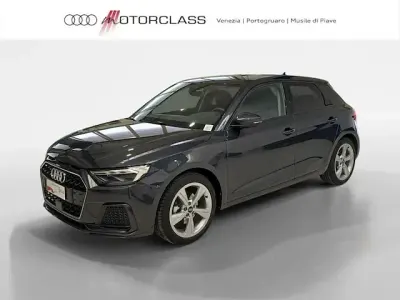 Usata Audi A1 Sportback Advanced 116 CV (85 kW) 2025 Grigio manhattan metallizzato Utilitaria