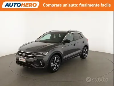 Usata VW T-Roc R-line 116 CV (85 kW) 2024 Grigio SUV