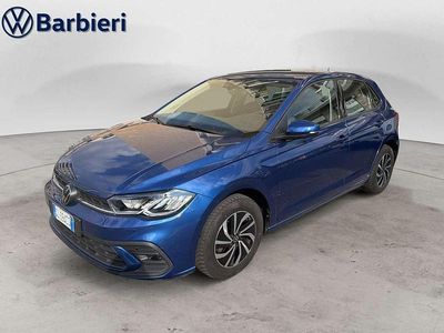 Begagnad VW Polo Life 95 HK (69 kW) 2023 Blå Halvkombi