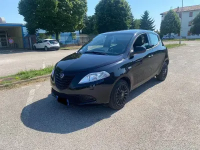 Usata Lancia Ypsilon 69 CV (50 kW) 2015 Utilitaria