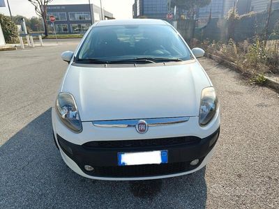 Usata Fiat Punto Evo 69 CV (50 kW) 2011 Bianco Utilitaria