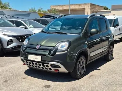 Usata Fiat Panda Cross Cross 85 CV (62 kW) 2019 Verde Utilitaria