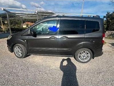 Usata Ford Courier 2017 Grigio Monovolume