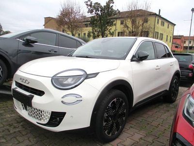 Bianco Usata 2024 Fiat 600 La Prima SUV | 19.900 € (Ottimo prezzo)