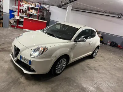Usata Alfa Romeo MiTo Distinctive 95 CV (69 kW) 2016 Bianco Utilitaria