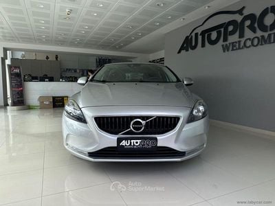 Usata Volvo V40 Business Edition 120 CV (88 kW) 2017 Grigio Station wagon