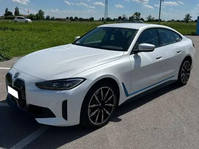 Usata BMW i4 Sport Line 105 kW (143 CV) 2022 Bianco Berlina