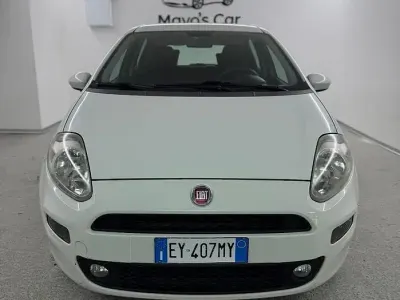 Begagnad Fiat Punto 77 HK (56 kW) 2015 Vit Halvkombi