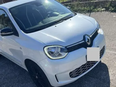 Usata Renault Twingo Urban Night 65 CV (47 kW) 2023 Bianco Utilitaria