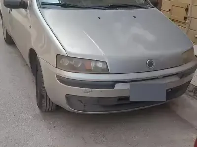 Usata Fiat Punto 60 CV (44 kW) 2002 Grigio Utilitaria