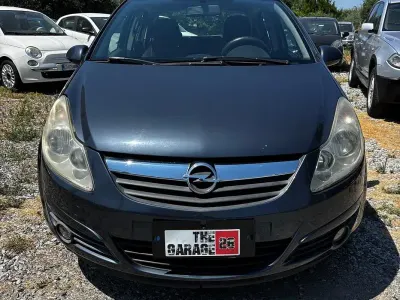 Usata Opel Corsa Cosmo 90 CV (66 kW) 2010 Grigio Utilitaria