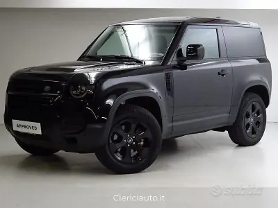 Usado Land Rover Defender SE 250 HP (183 kW) 2023 Preto SUV