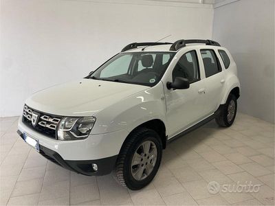 Usata Dacia Duster 110 CV (80 kW) 2015 Bianco SUV