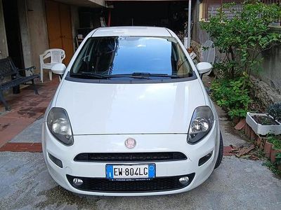 Usata Fiat Grande Punto 75 CV (55 kW) 2014 Bianco Utilitaria