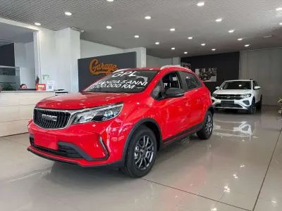 Nuova EMC QUATTRO 103 CV (75 kW) 2026 Rosso metallizzato SUV