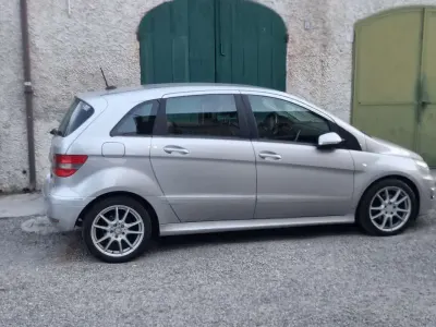 Usata Mercedes B180 109 CV (80 kW) 2010 Monovolume