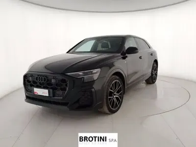 Usata Audi Q8 S-Line 286 CV (210 kW) 2025 Nero SUV