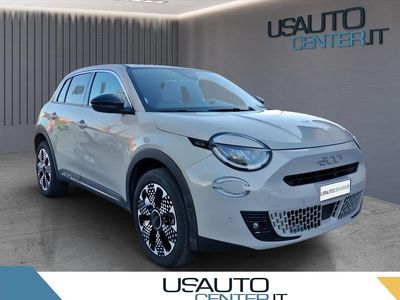 Usata Fiat 600 La Prima 110 CV (80 kW) 2025 Beige SUV