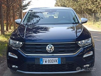Usata VW T-Roc 115 CV (84 kW) 2019 Blu SUV