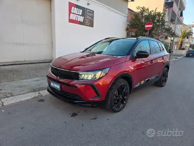 Usata Opel Grandland X GS Line 131 CV (96 kW) 2022 Rosso SUV