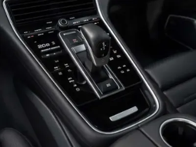 Usata Porsche Panamera 4 E-Hybrid 330 CV (242 kW) 2018 Grigio Utilitaria