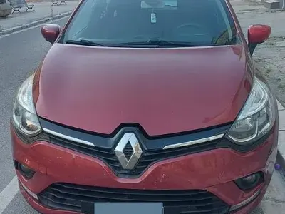 Usata Renault Clio IV 73 CV (53 kW) 2017 Rosso Berlina