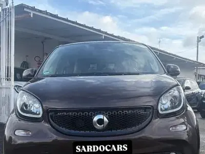 Usata Smart ForFour Superpassion 90 CV (66 kW) 2018 Marrone Utilitaria