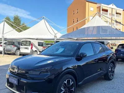 Usata Citroën C4 X 136 CV (100 kW) 2025 Nero metallizzato SUV