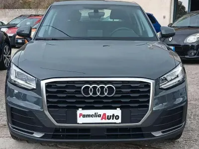 Usata Audi Q2 150 CV (110 kW) 2020 Grigio SUV