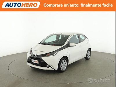 Usata Toyota Aygo X-play 70 CV (51 kW) 2016 Bianco Utilitaria
