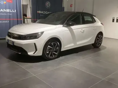 Usata Opel Corsa 101 CV (74 kW) 2025 Bianco Utilitaria