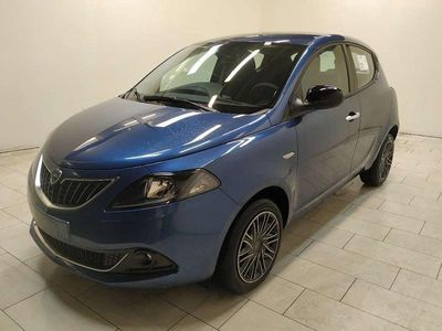 Usata Lancia Ypsilon Gold 70 CV (51 kW) 2023 Blu Utilitaria