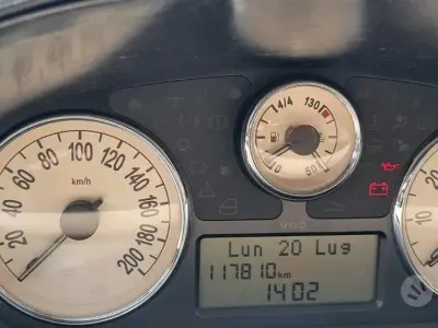 Usata Lancia Ypsilon 80 CV (58 kW) 2005 Grigio Utilitaria