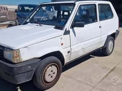 Usata Fiat 750 34 CV (25 kW) 1992 Bianco Berlina