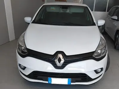 Usata Renault Clio IV Life 90 CV (66 kW) 2017 Bianco Berlina