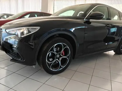 Usata Alfa Romeo Stelvio Executive 210 CV (154 kW) 2018 Nero SUV