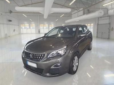 Usata Peugeot 3008 Business-Line 130 CV (95 kW) 2020 Grigio SUV