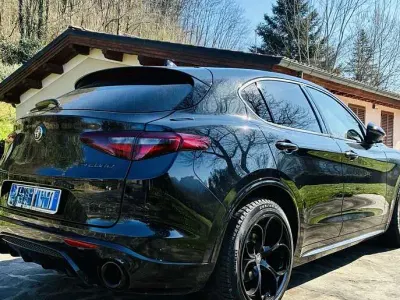 Usata Alfa Romeo Stelvio Veloce 209 CV (153 kW) 2021 Nero SUV
